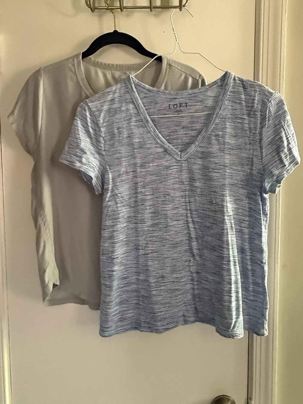LOFT & Old Navy Lounge/Activewear Tee Shirt Bundle Size M and L Petite